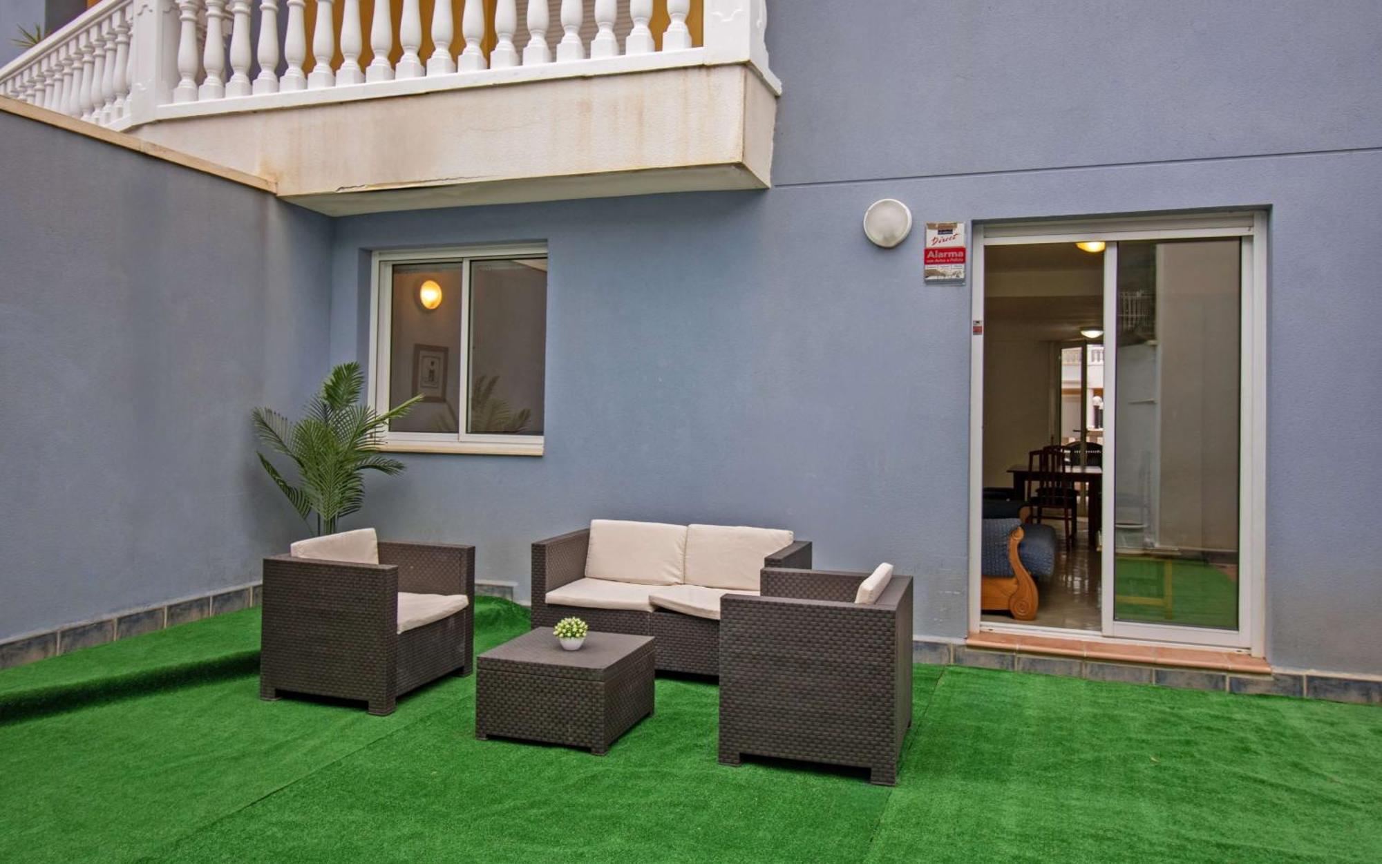 Bajo Con Terraza Y Jardin Privado Pet Friendly Albert Apartment